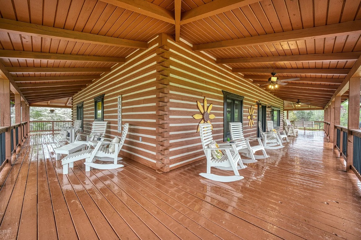 Log Cabin